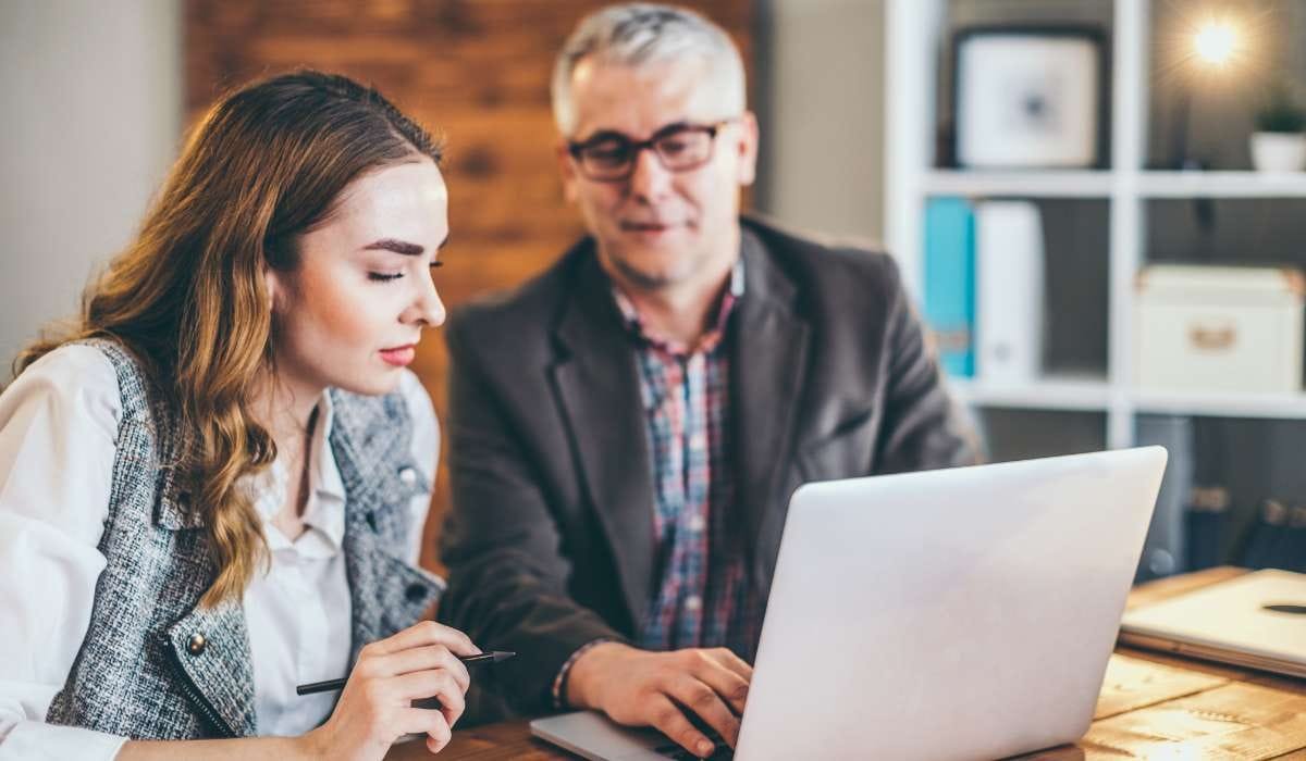 Mentoria Negócios Online e Marketing Digital para empreendedores acima de 40 anos